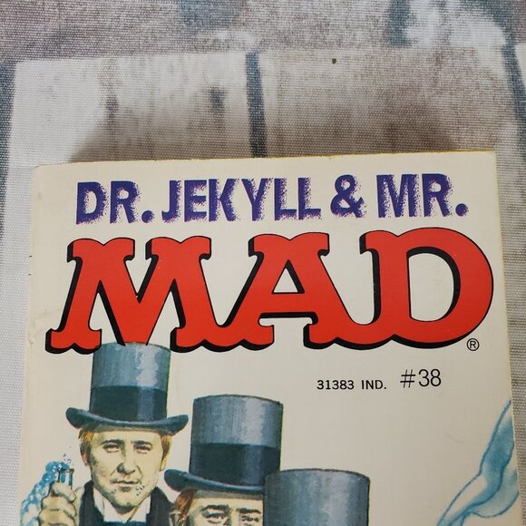 2/$25 Vintage Dr Jekyll & Mr MAD #38 Paperback Book 1975 - Picture 3 of 13